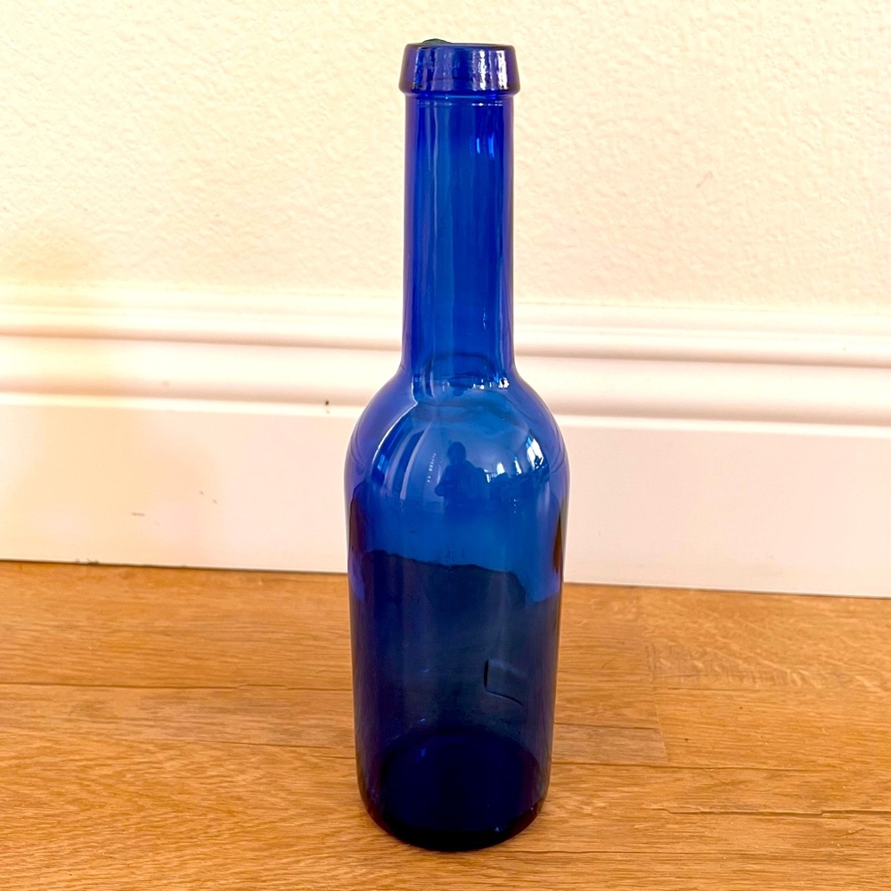 Vintage‎ Cobalt Blue John Harvey Glass Bottle Spain Des Reg No 115169 UK 2022578